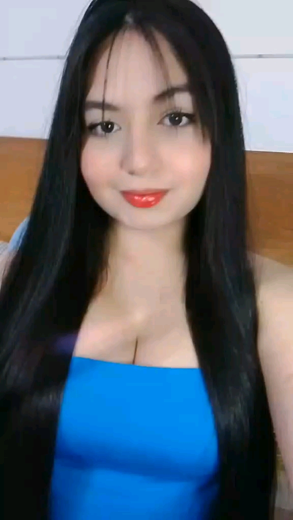 Sofi from Venezuela — online on MiramiChat